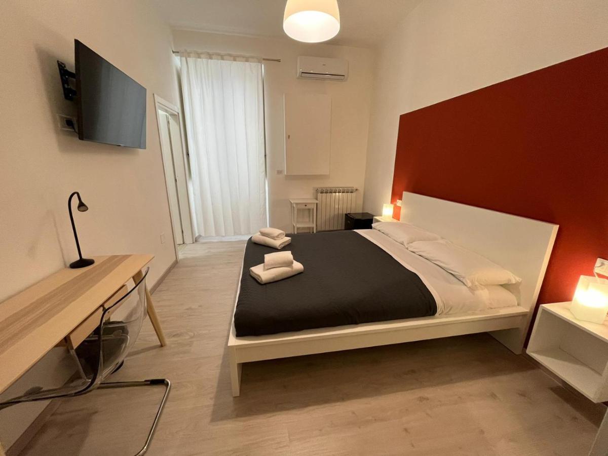 Donna Luisa A Santa Chiara Bed & Breakfast เนเปิลส์ ภายนอก รูปภาพ