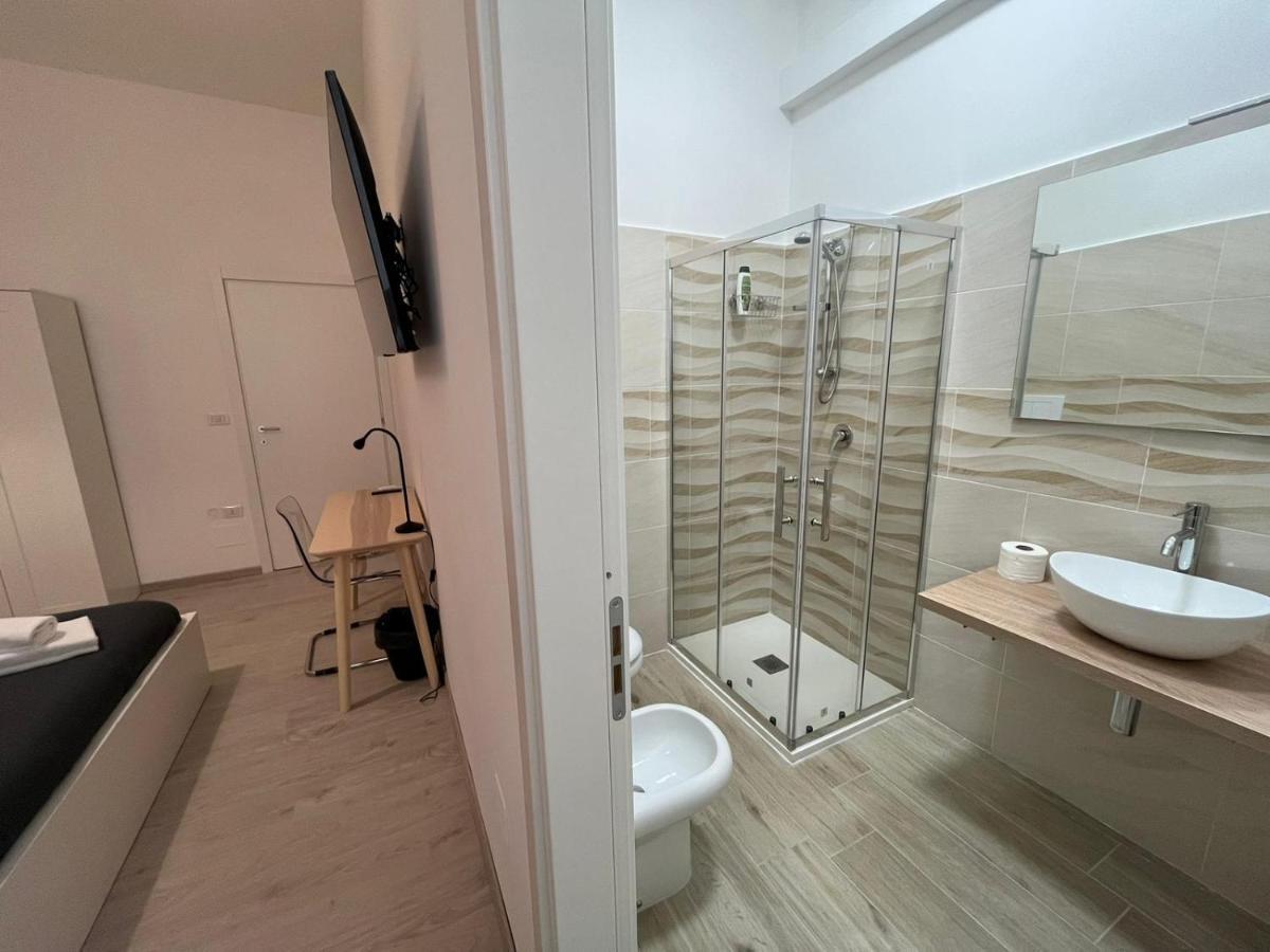 Donna Luisa A Santa Chiara Bed & Breakfast เนเปิลส์ ภายนอก รูปภาพ