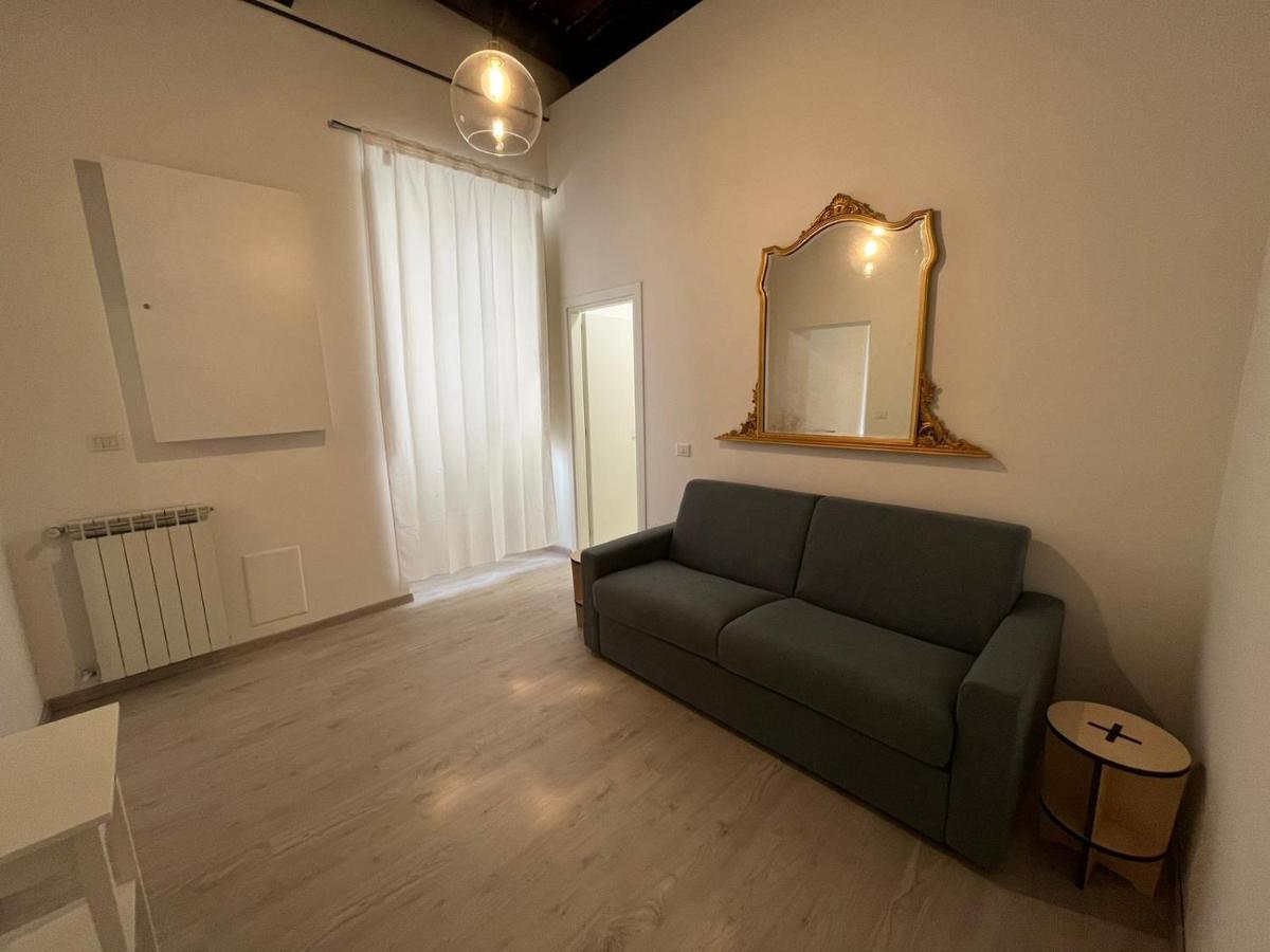 Donna Luisa A Santa Chiara Bed & Breakfast เนเปิลส์ ภายนอก รูปภาพ