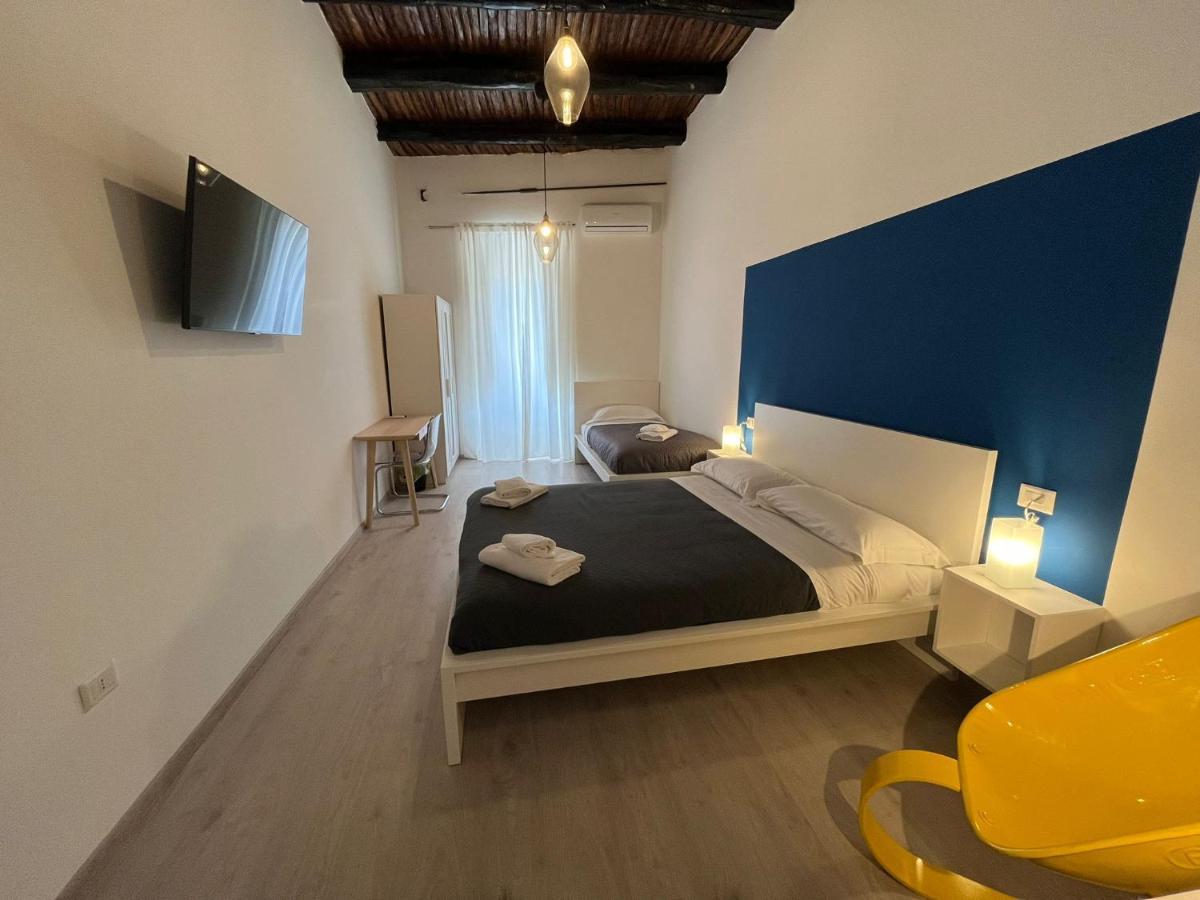 Donna Luisa A Santa Chiara Bed & Breakfast เนเปิลส์ ห้อง รูปภาพ
