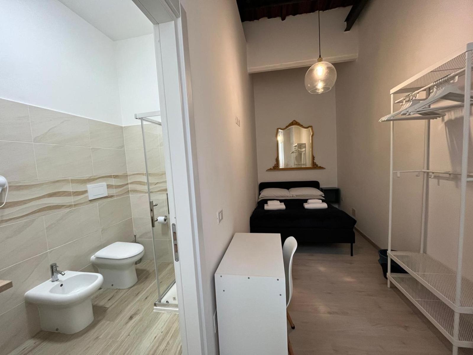 Donna Luisa A Santa Chiara Bed & Breakfast เนเปิลส์ ภายนอก รูปภาพ